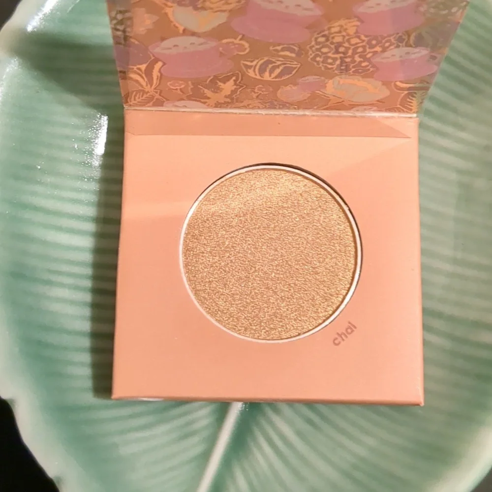 Winky Lux Eyeshadow Palette
